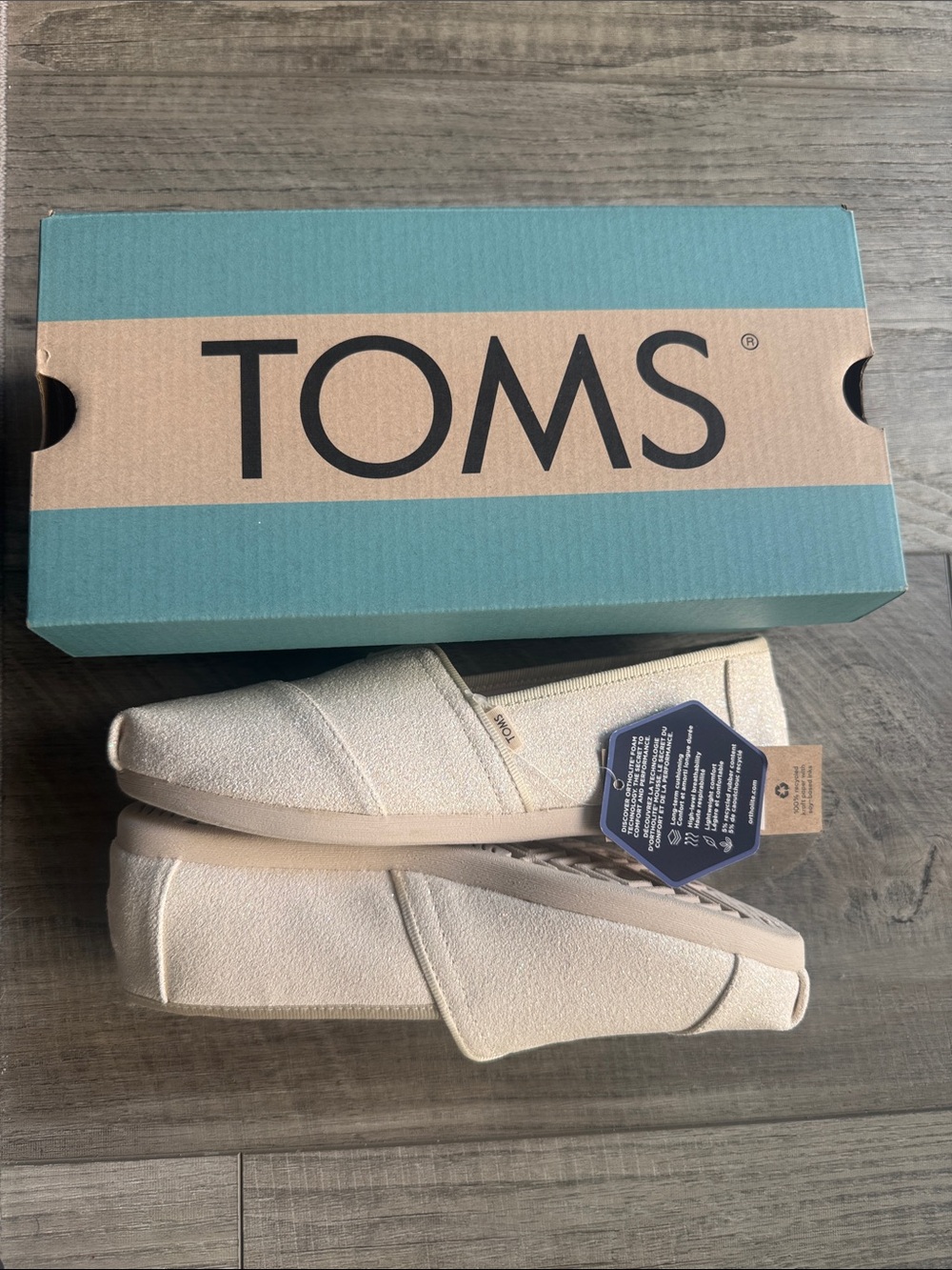 Toms Alparagata Ivory Glitter size 6 Womens. New in Box